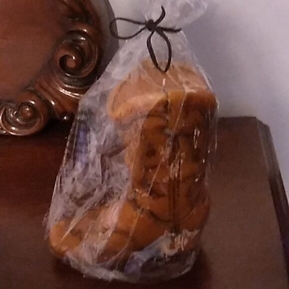 Boot Candle  - Picture 6 of 6